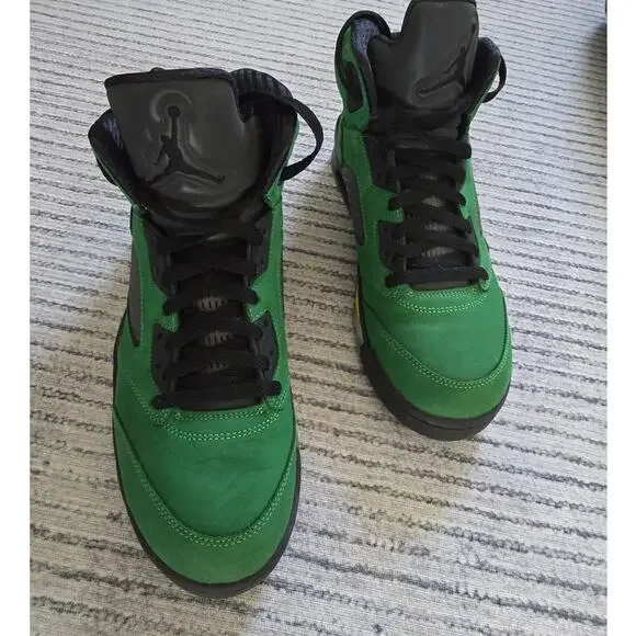 EUC/Like New! Air Jordan 5 Retro SE Green Sneakers - Size 10.5 - Picture 3 of 12